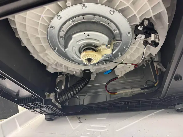Recent appliance repair job photo 32 of 68